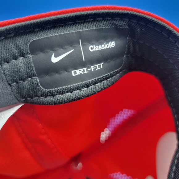 Nike University Of Georgia Bulldogs Dri-Fit Hat Cap Adults Size Medium/Large New - Picture 11 of 12